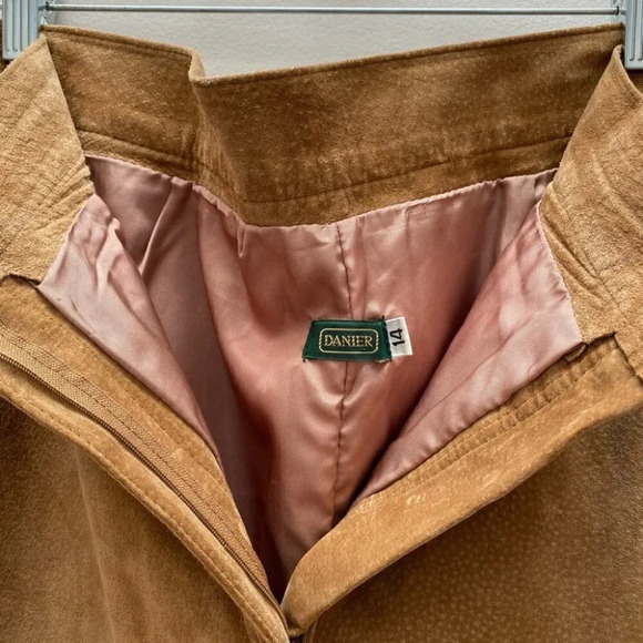 Vintage - Cropped High Waist Retro Danier Leather Suede Pants - Picture 4 of 5